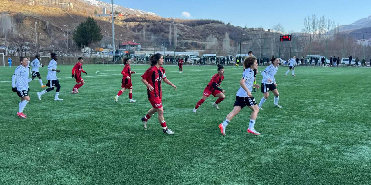 Yüksekova Spor, Beşiktaş’ı 1-0 mağlup etti