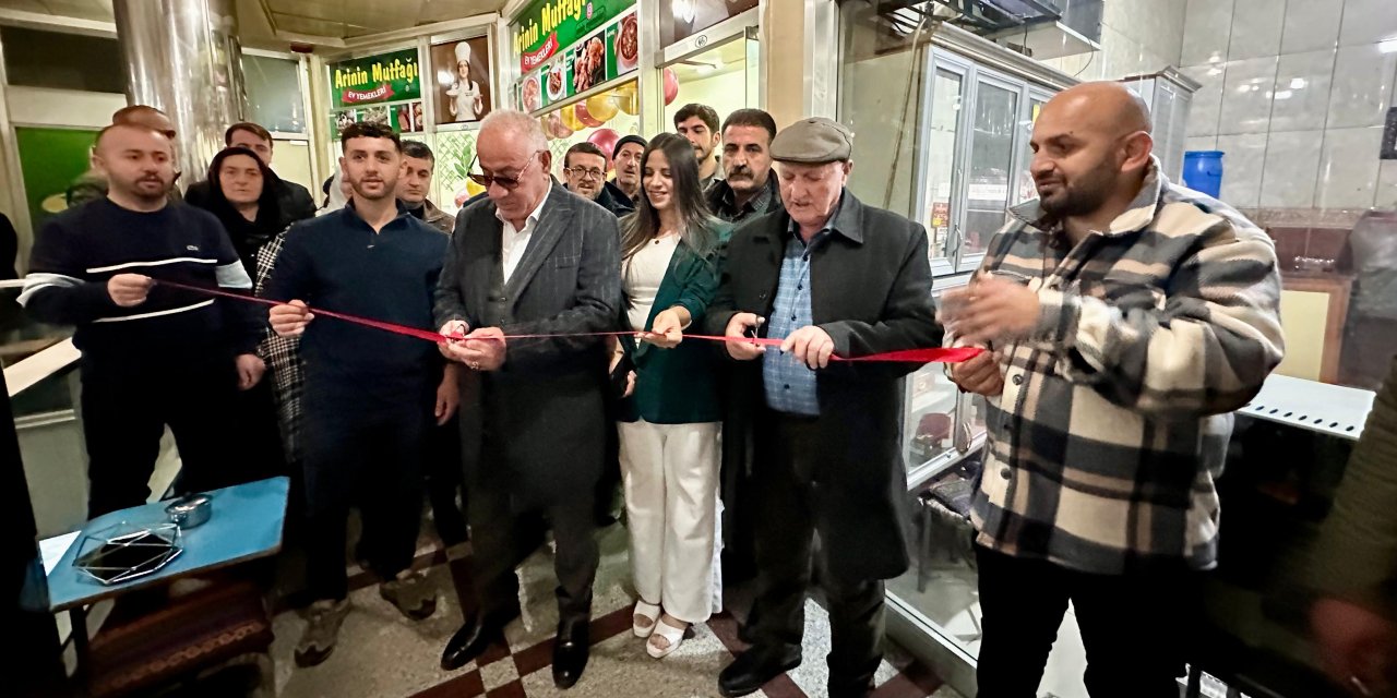 Yüksekova’da “Arin’in Mutfağı” ev yemekleri hizmete açıldı