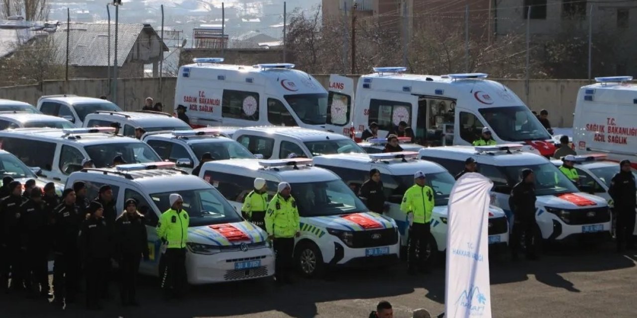 İçişleri Bakanlığı'nın Hakkari’ye gönderdiği 45 yeni hizmet aracı kurumlara teslim edildi