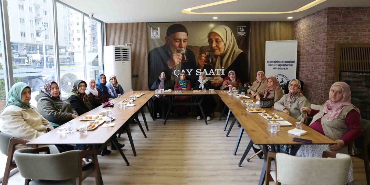 Mardin'de 65 yaş üstü bireyler için "Sağlıklı Yaşam Çay Saati" etkinliği