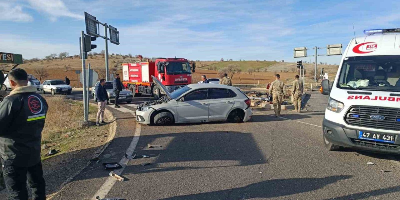 Mazıdağı’nda yaşanan kazada genel cerrahi uzmanı ağır yaralandı