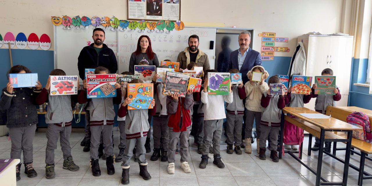 Yekdas Spor Kulübü’nden Hakkari ve ilçelerinde okullara eğitim desteği