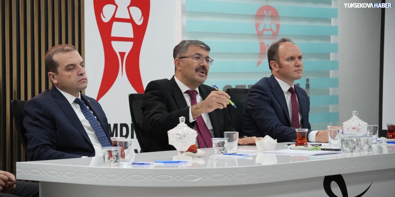 Vali Çelik Şemdinli'nin talep ve sorunlarını dinledi