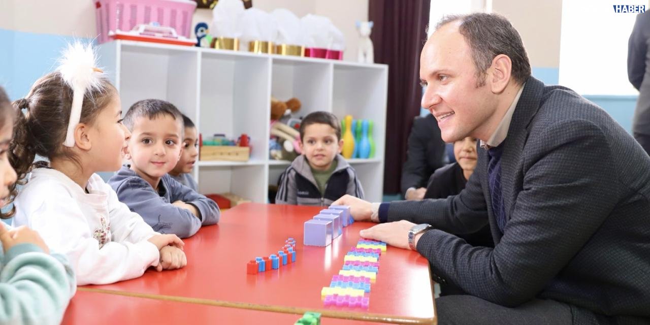 Şemdinli Kaymakamı Akpınar köy okullarını ziyaret etti