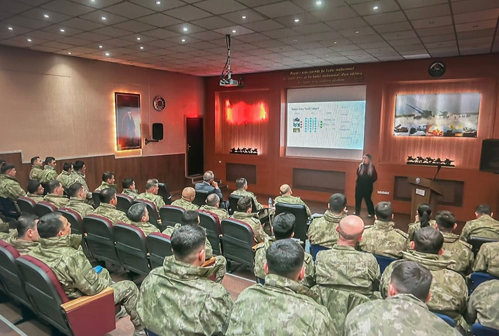 Hakkari Üniversitesi’nden savunma sanayii için yapay zekâ sunumu