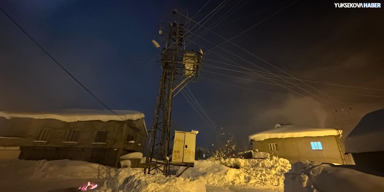 Yüksekova’da yanan trafo yenilendi