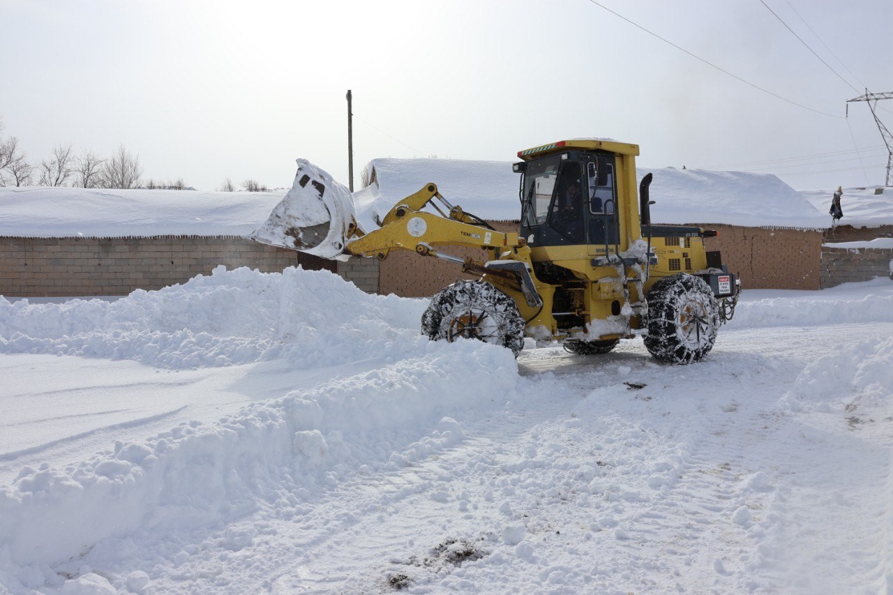 Van’da kardan dolayı kapanan 625 yoldan 469’u açıldı