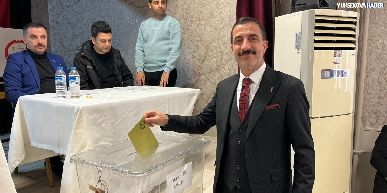 Şemdinli Esnaf ve Sanatkârlar Odası’nda genel kurul: Muharrem Tekin güven tazeledi