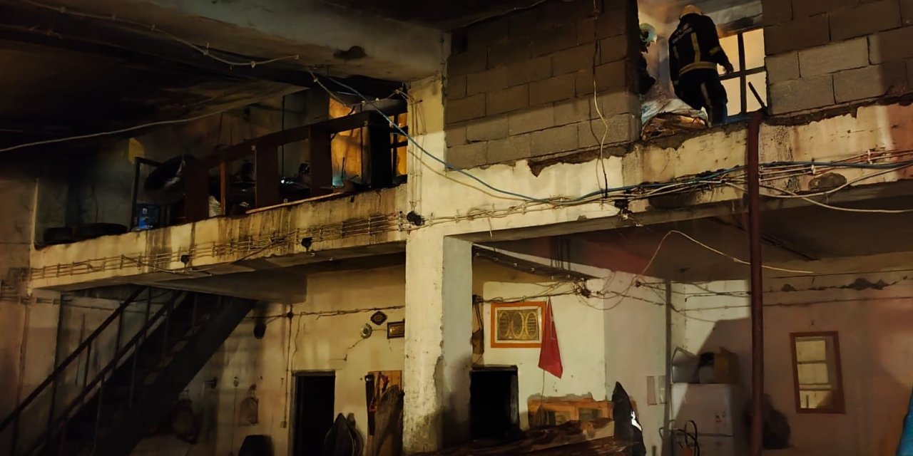 Erciş’te iş yeri yangını