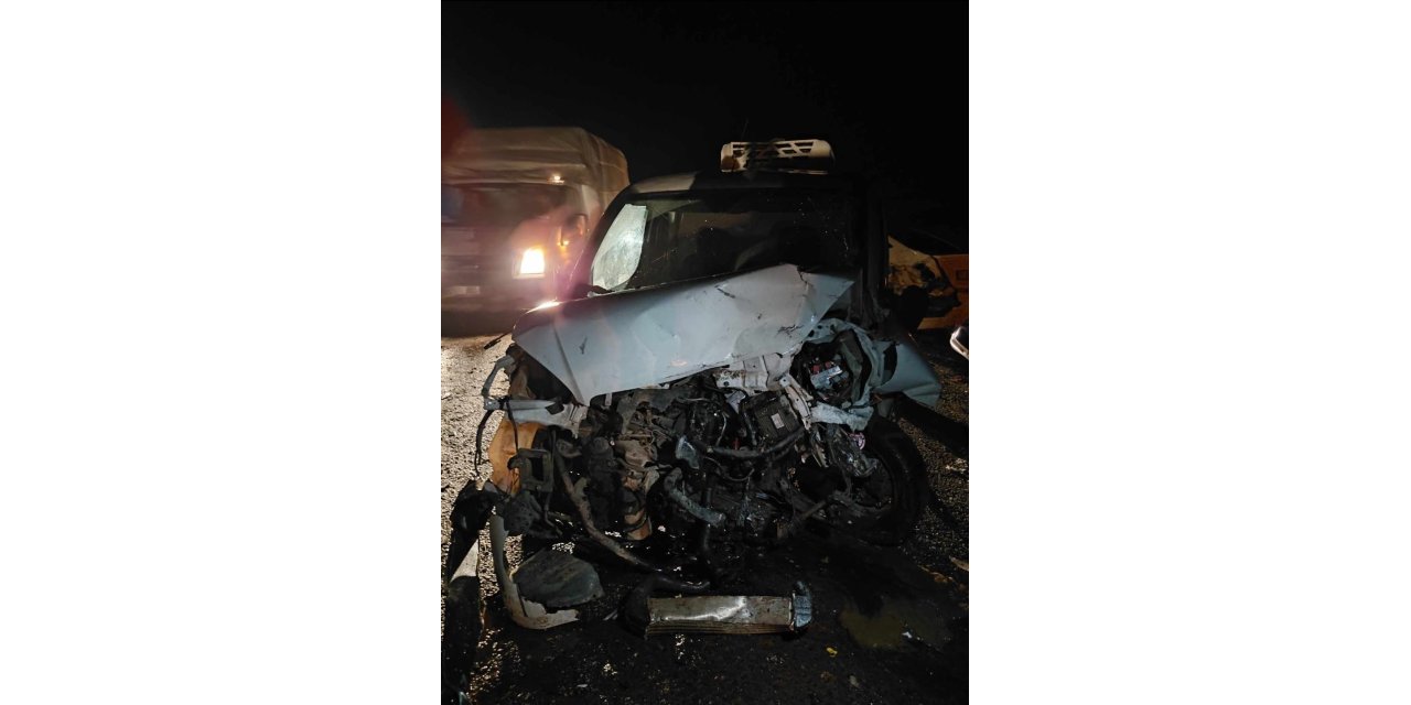 Diyarbakır’da 3 araçlı zincirleme kaza: 2 kişi yaralandı