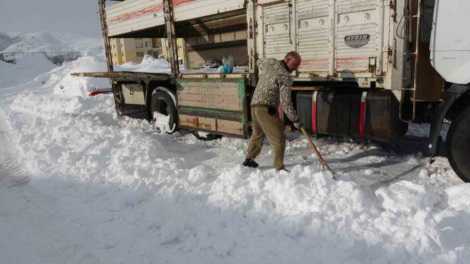 Bitlis’te 76 köy yolu ulaşıma kapalı
