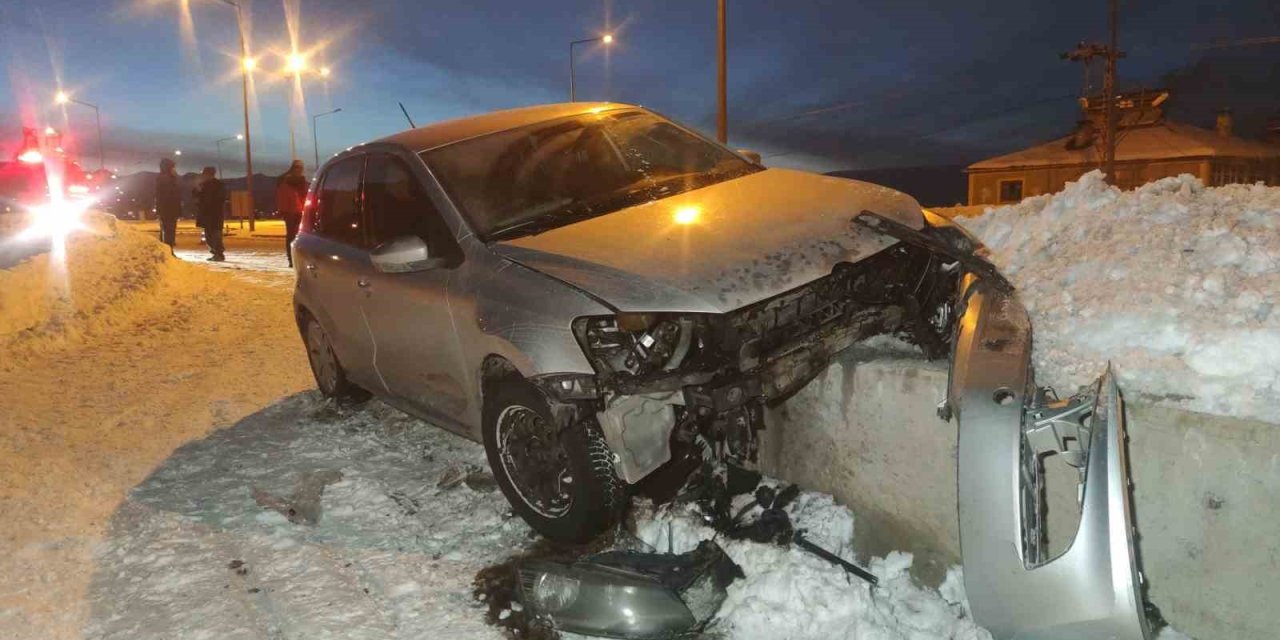 Van’da trafik kazası: 3 yaralı