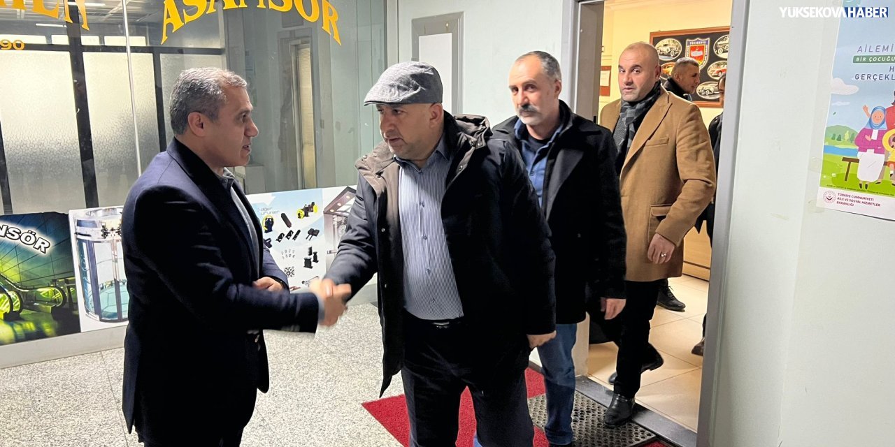 Muhtarlar ve STK’lardan Selami Durna’ya tebrik ziyareti