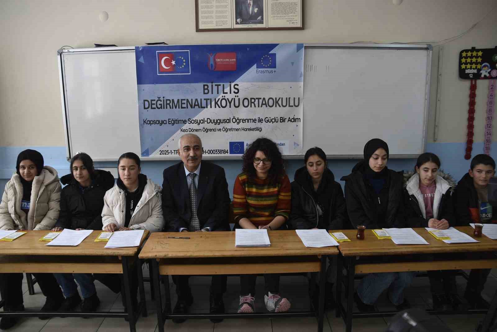 Bitlisli öğrencilere Avrupa yolu açıldı