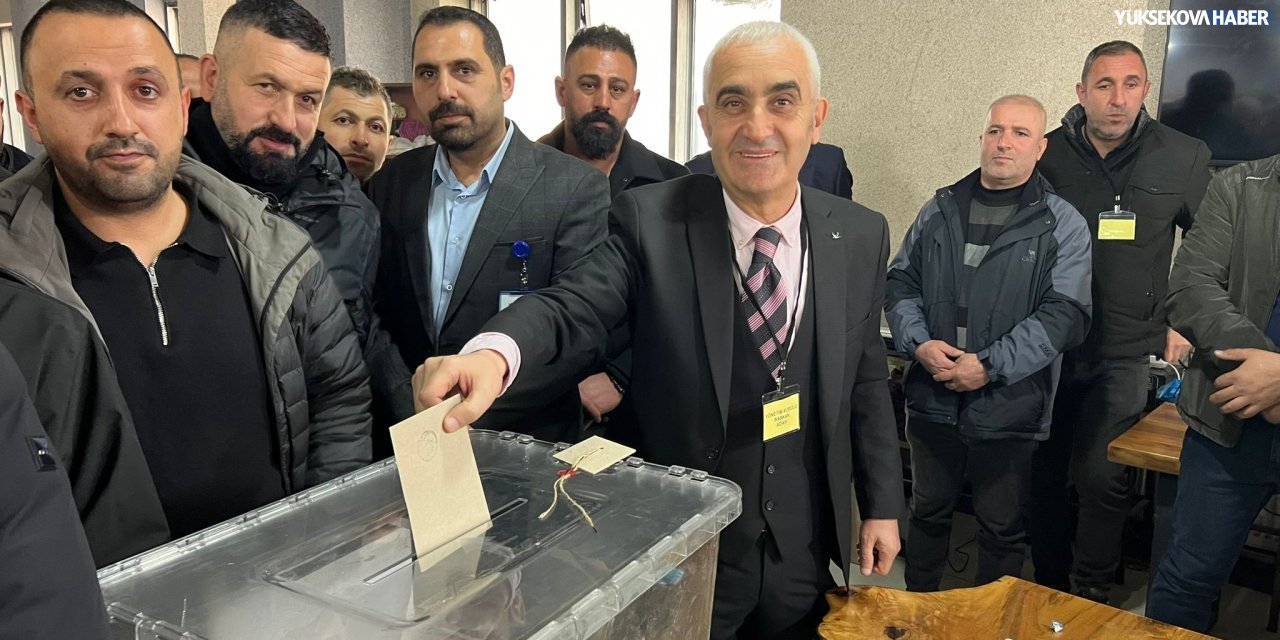Yüksekova Esnaf Odası Başkanlığı seçimini İrfan Sarı kazandı