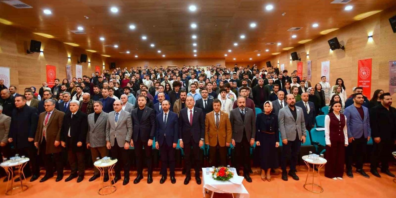 Van’da "Sosyal Psikoloji Kampı" start verdi