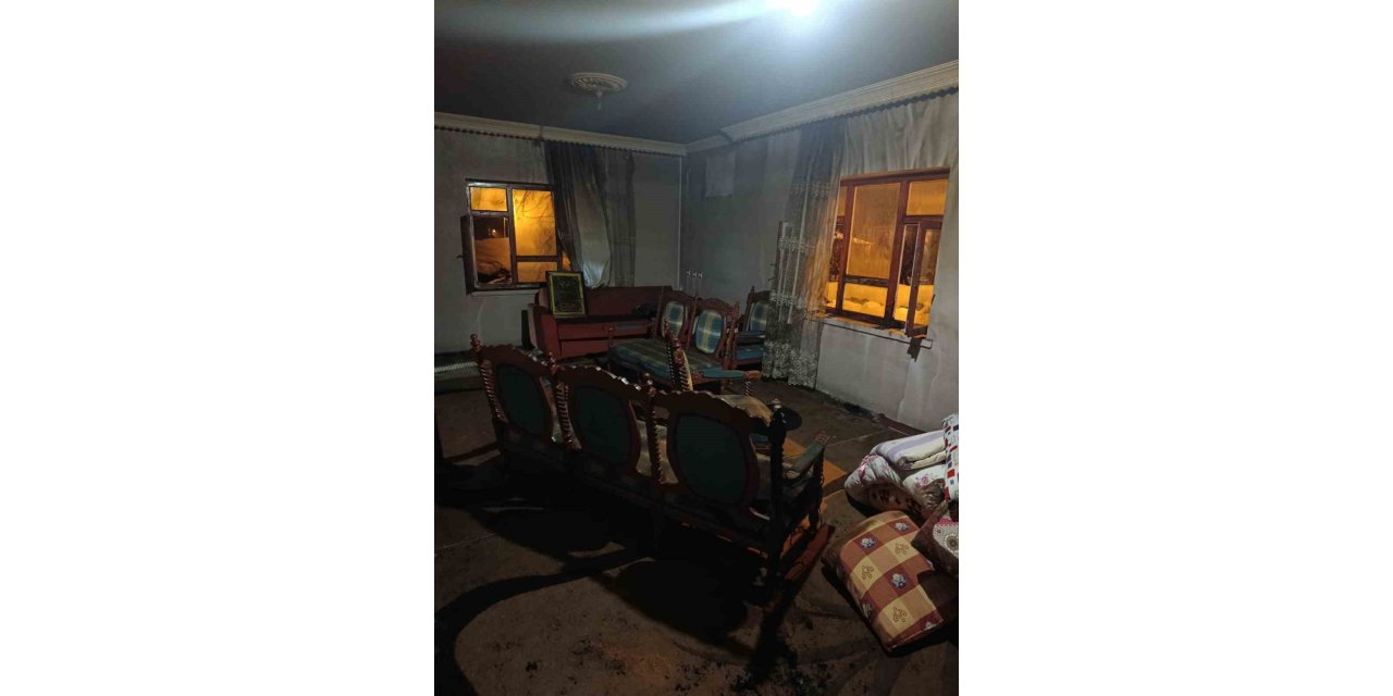 Muradiye'de ev yangını