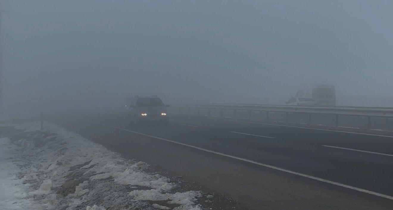 Diyarbakır’da sis etkisini sürdürüyor