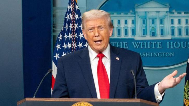 Trump: Büyük bir donanma İran'a ilerliyor