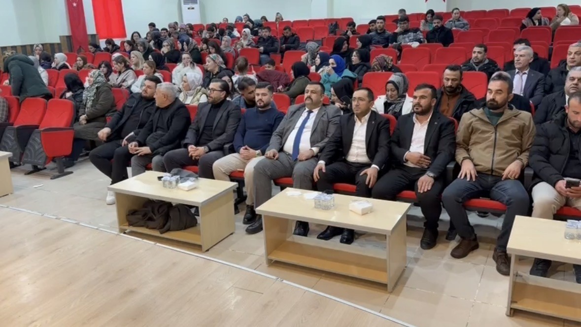 Mardin’de bağımlılıklarla mücadele semineri yapıldı