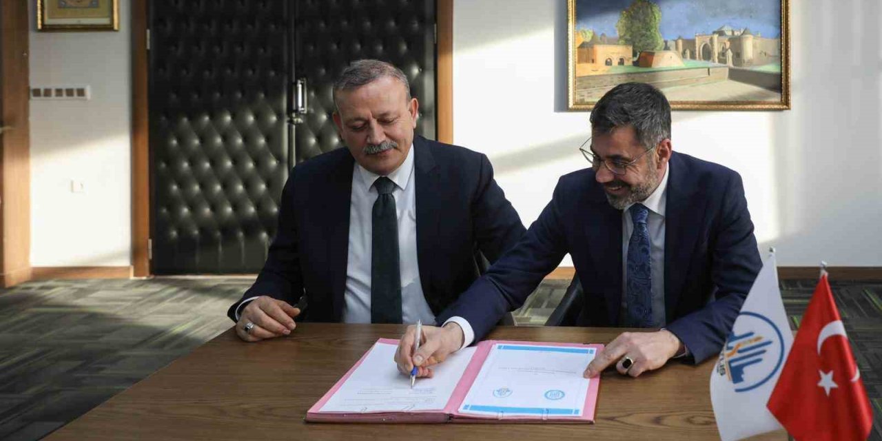 BEÜ ile Bitlis Belediyesi arasında iş birliği protokolü imzalandı