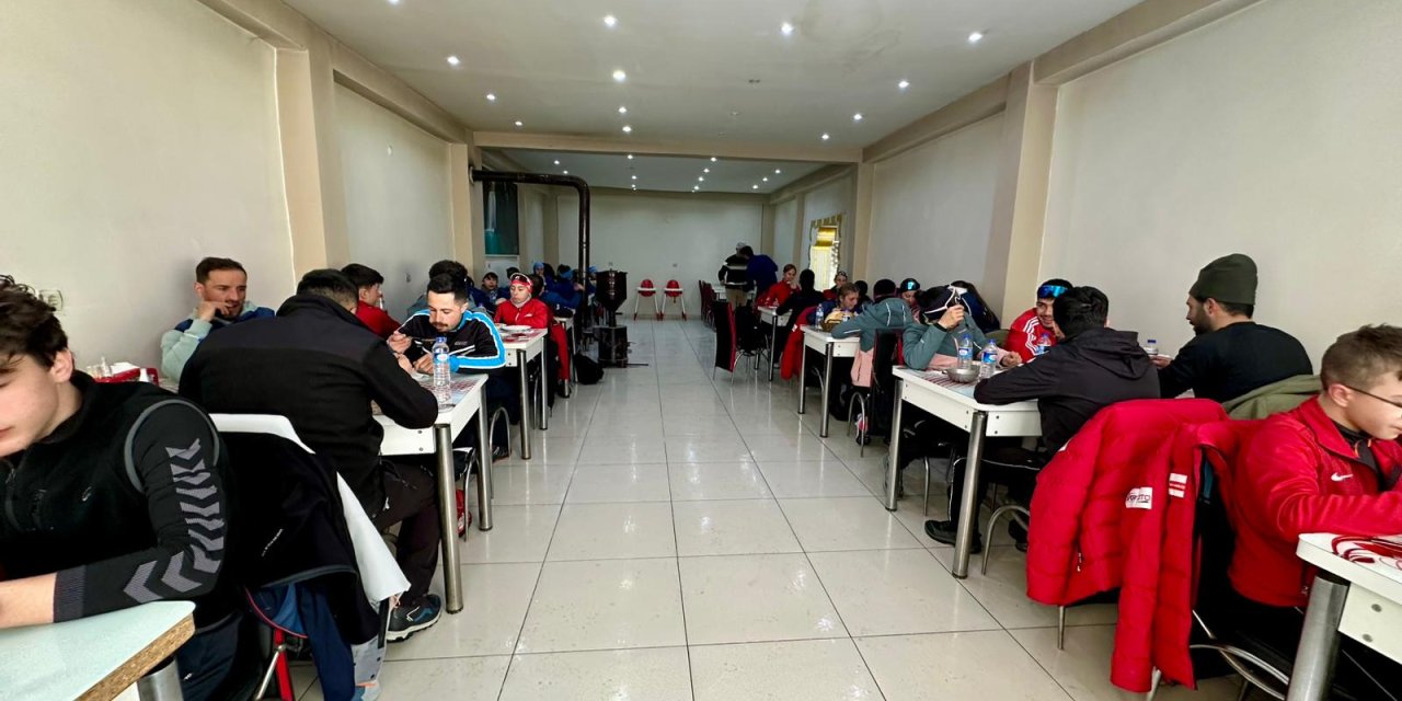 Kayaklı Koşu Türkiye I. Etap Yarışması için sporcular Yüksekova’da