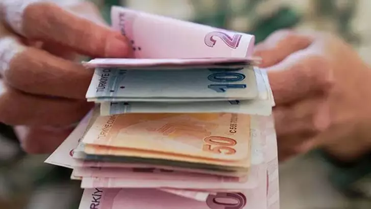 Emeklilerin maaş farkları 4 Şubat'ta ödenecek