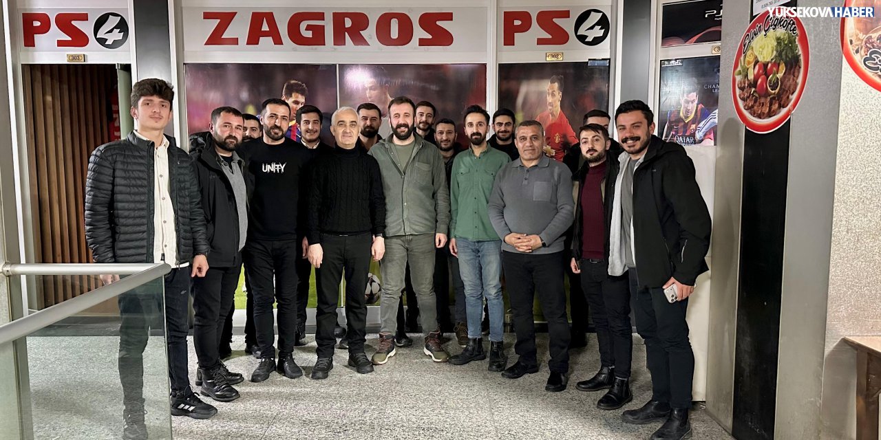 Yüksekova’da düzenlenen ödüllü Playstation Turnuvası sona erdi