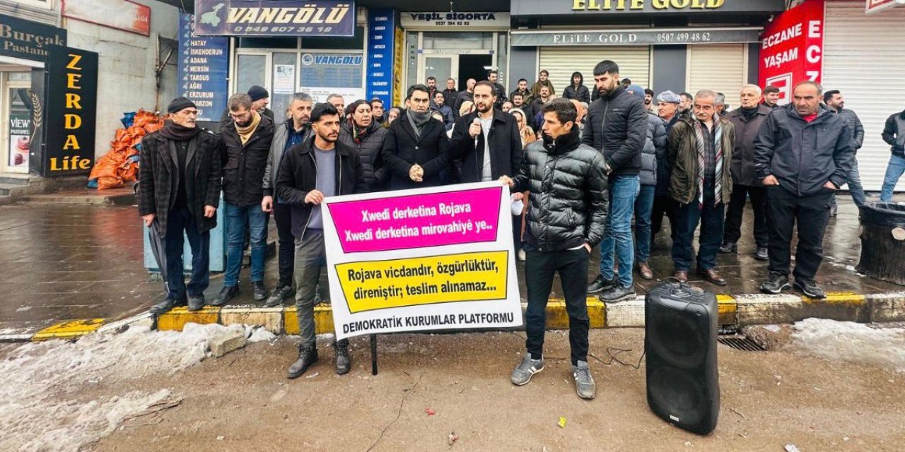 Şemdinli’de “Dünya Rojava ile Dayanışma Günü” açıklaması