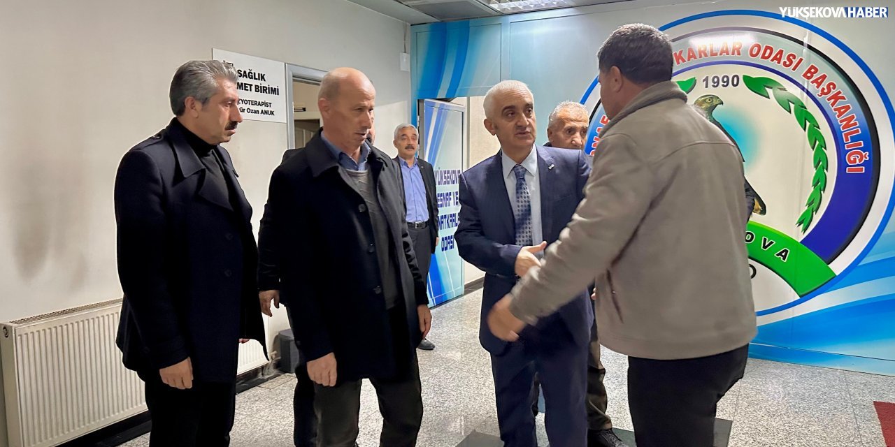 Yüksekova Esnaf ve Sanatkârlar Odası Başkanı Sarı, tebrik ziyaretlerini kabul etti