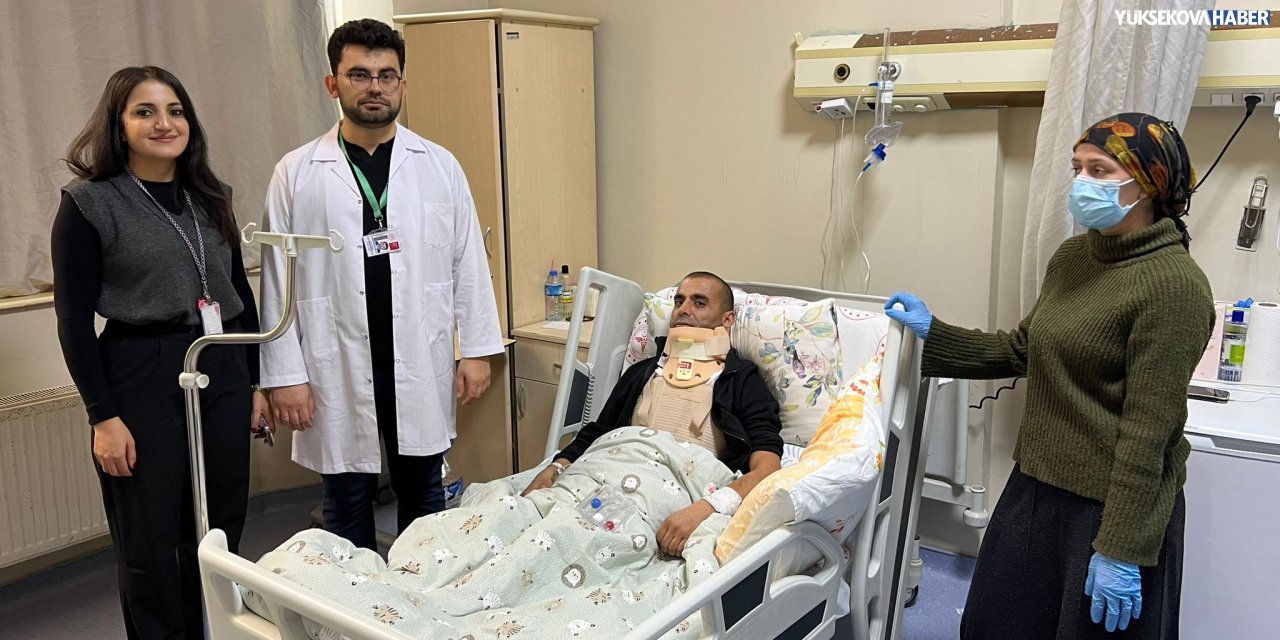 Yüksekova’da riskli boyun kırığı ameliyatı ilk kez yapıldı
