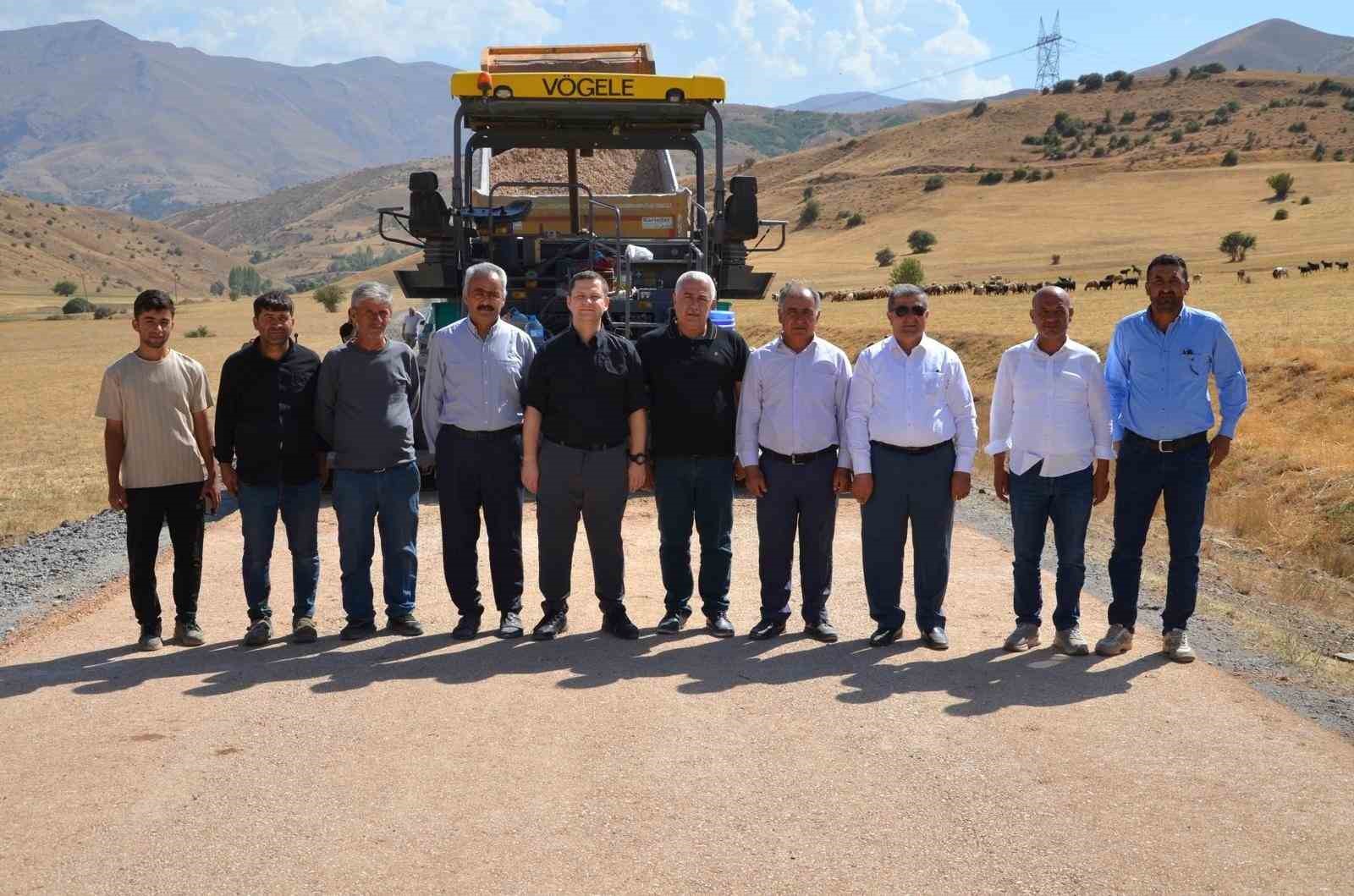 Kaymakam Demirer, özel idare ve KHGB’nin faaliyetlerini değerlendirdi