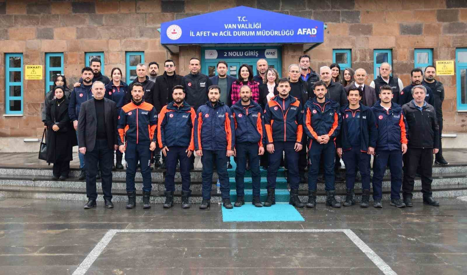 YYÜ’de "Van İlinin Depremselliği" söyleşi yapıldı