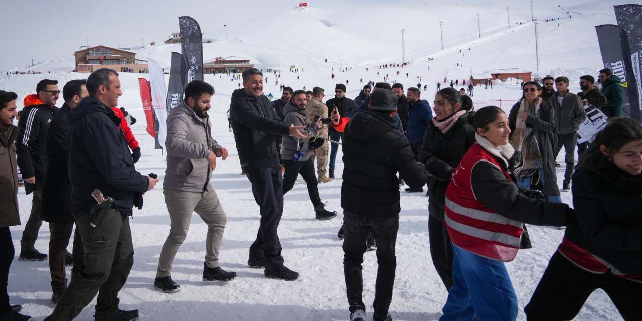Hakkâri’de 'Avrupa kış sporları haftası' etkinlikleri