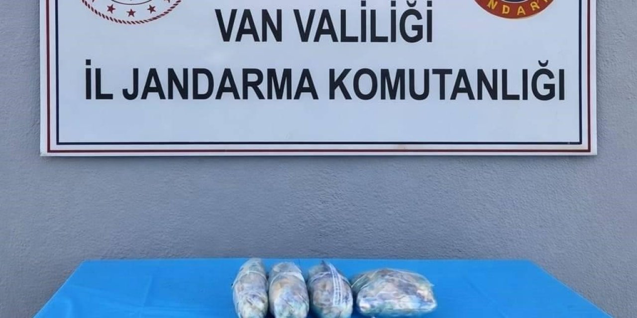 Çaldıran’da 1 kilo 978 gram kubar esrar ele geçirildi