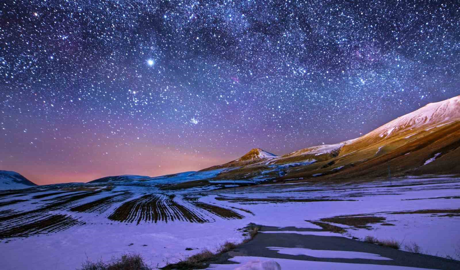 Bitlis’te kış geceleri yıldızlarla buluştu