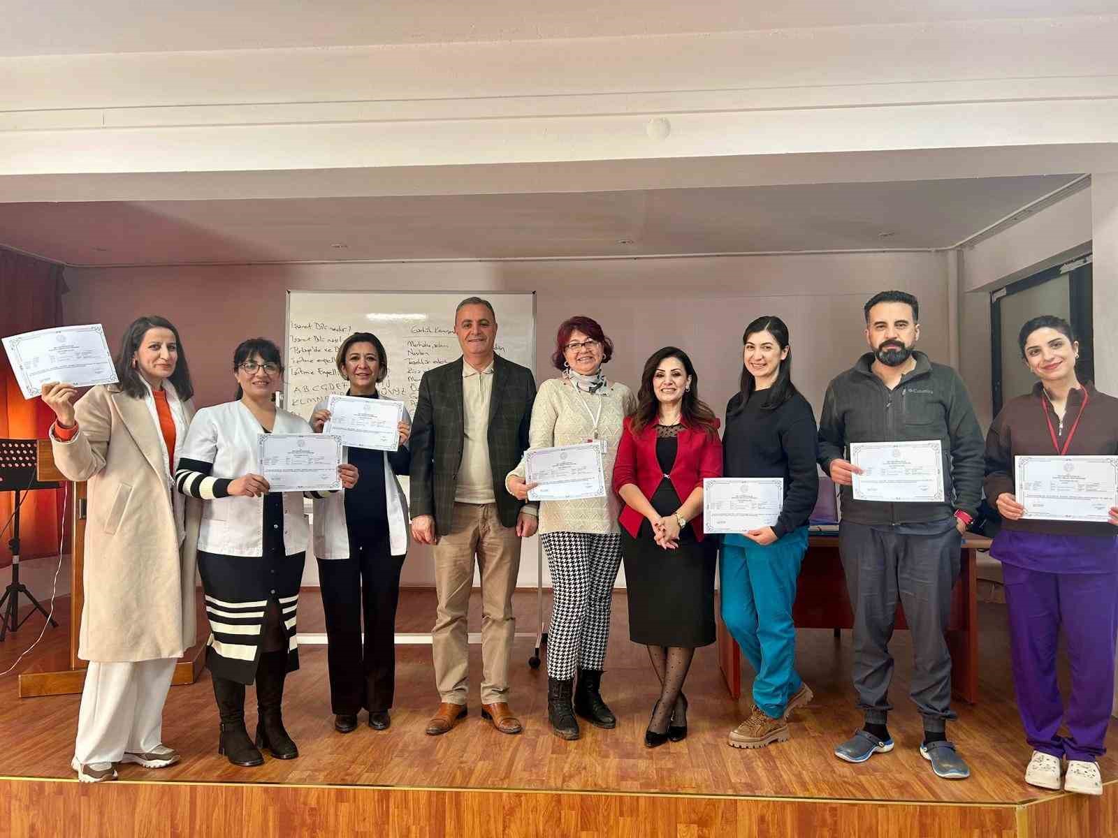 Dağkapı Devlet Hastanesi'nde işaret dili eğitimi hayata geçirildi