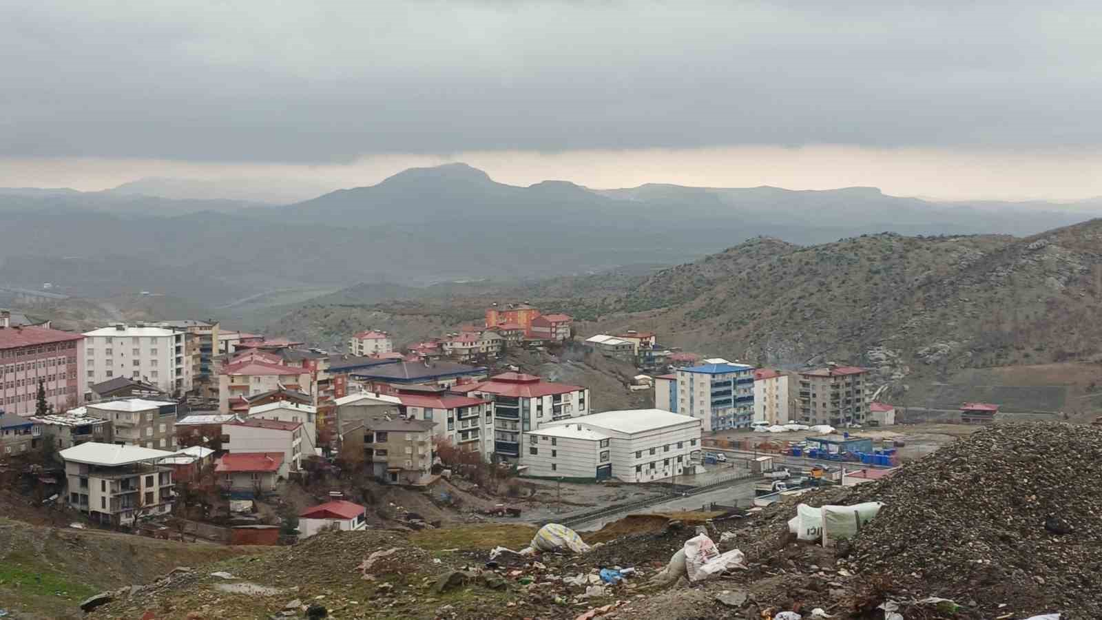 Kulp’ta heyelan ve çığ uyarısı yapıldı