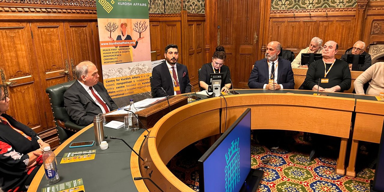 Onur Düşünmez, Birleşik Krallık Parlamentosu’ndaki Kürt paneline katıldı