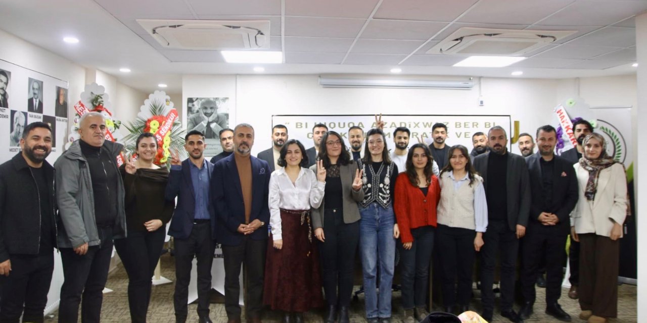 ÖHD Hakkari Şubesi’nde yeni eşbaşkanlar belirlendi