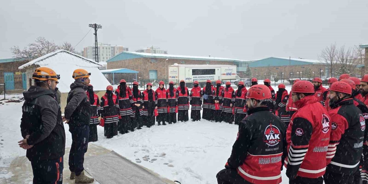 Van’da gönüllü ekip AFAD akreditasyonunu aldı