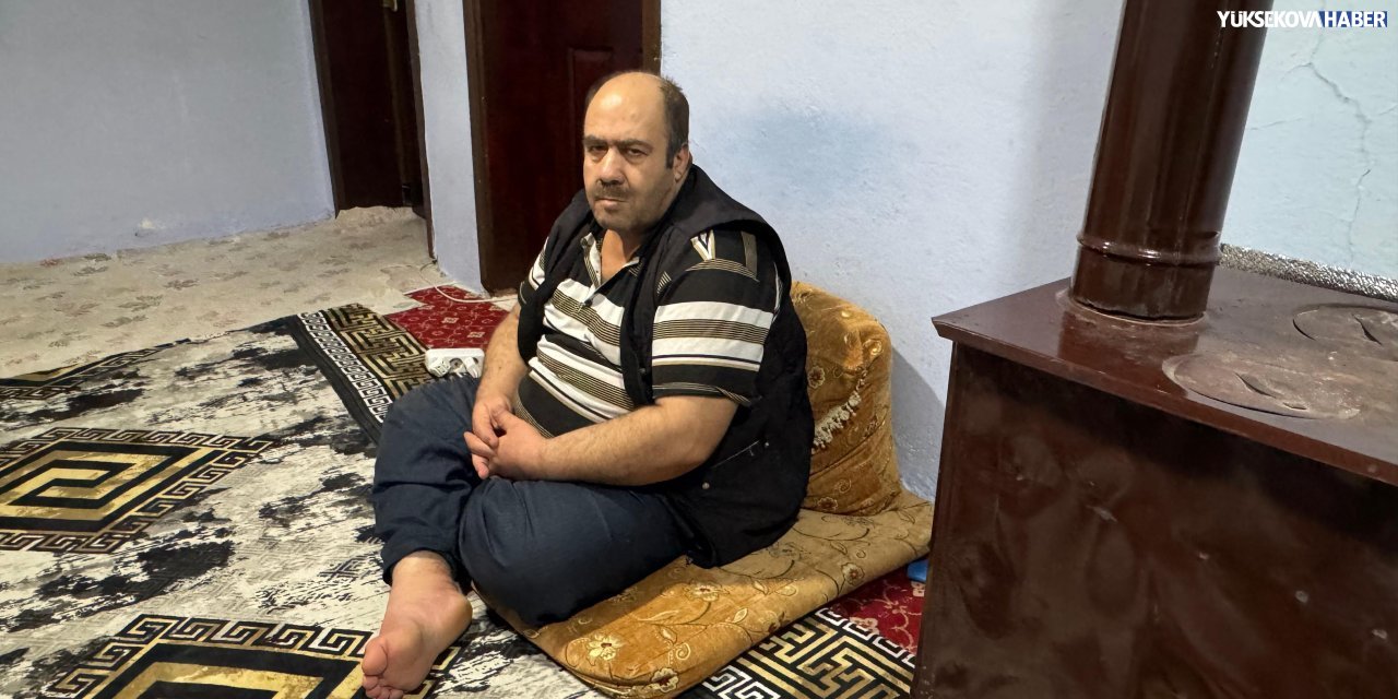 Yüksekova’da engelli maaşıyla geçinen Adil Kına: “Üç öğrencim var, elimden bir şey gelmiyor”
