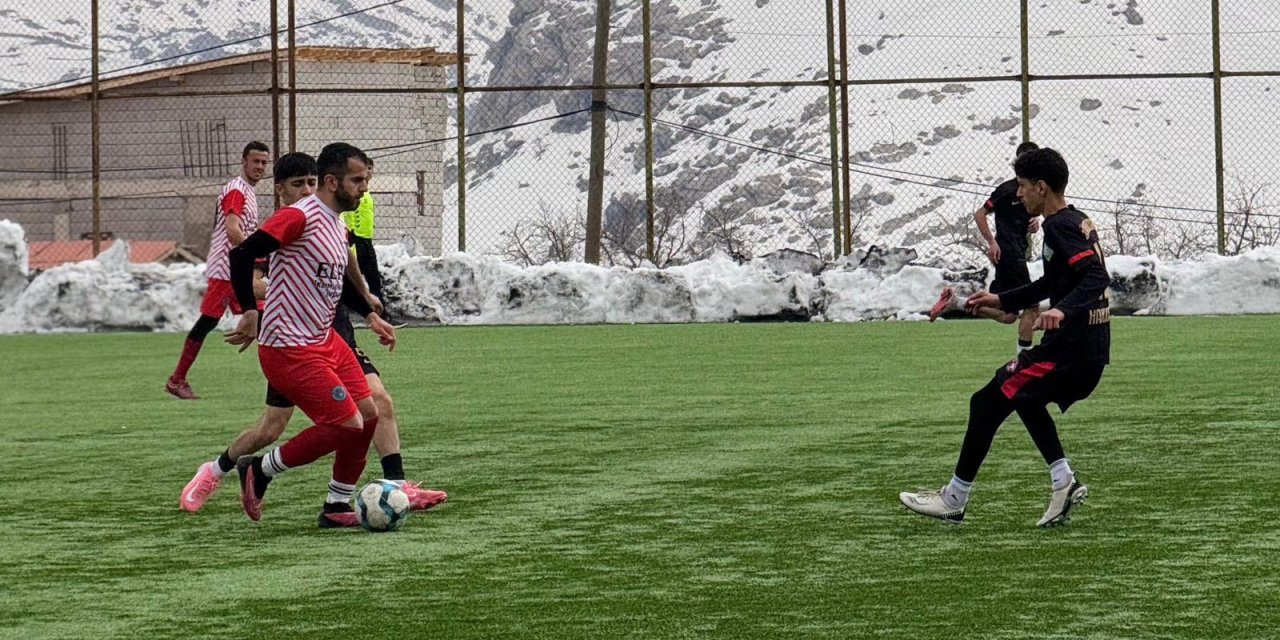 Durankayaspor, Sümbülspor’u 4-0 mağlup etti