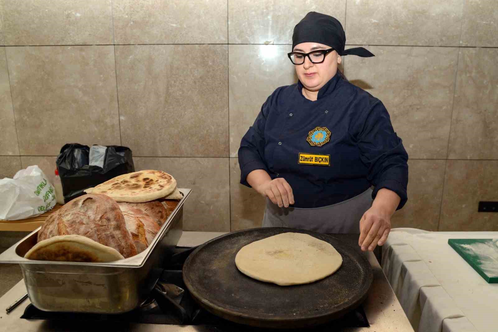 Diyarbakır'da yüzyıllık ekşi maya kültürü geleceğe taşınıyor