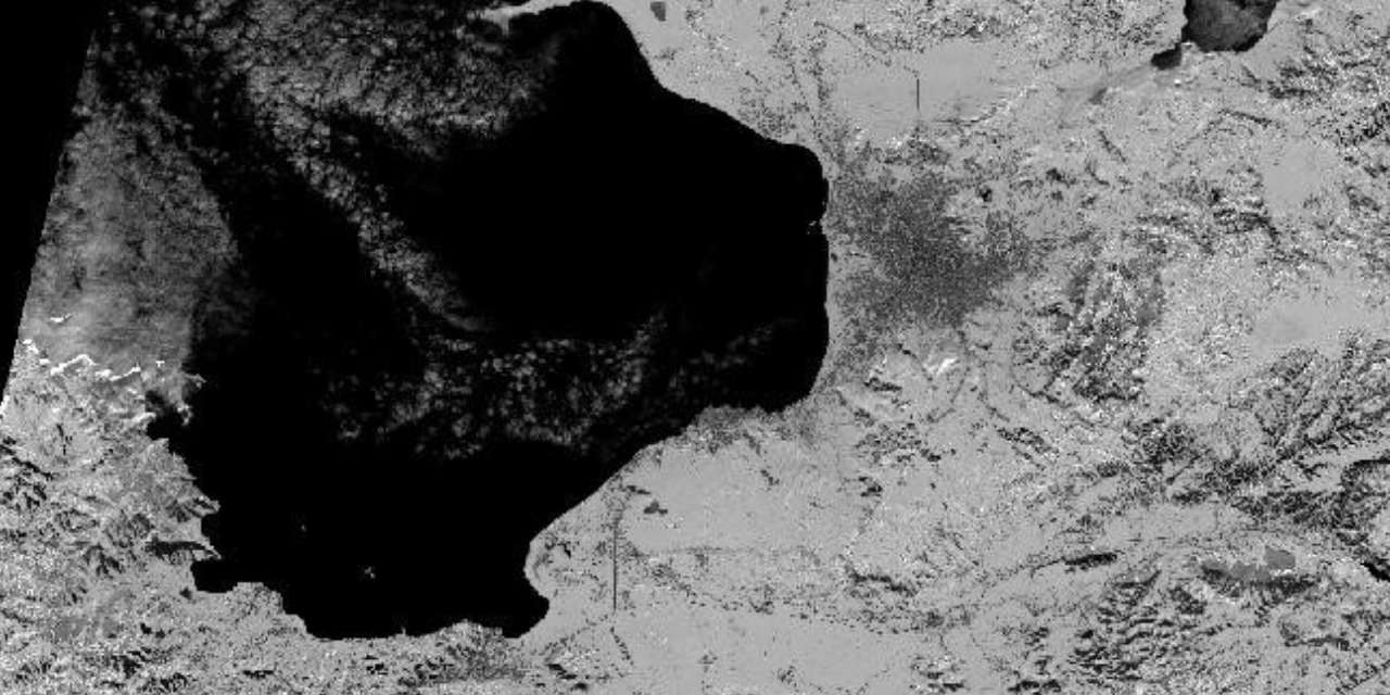 Uydu görüntüleri umut verdi: Van Gölü çevresinde kar örtüsü arttı