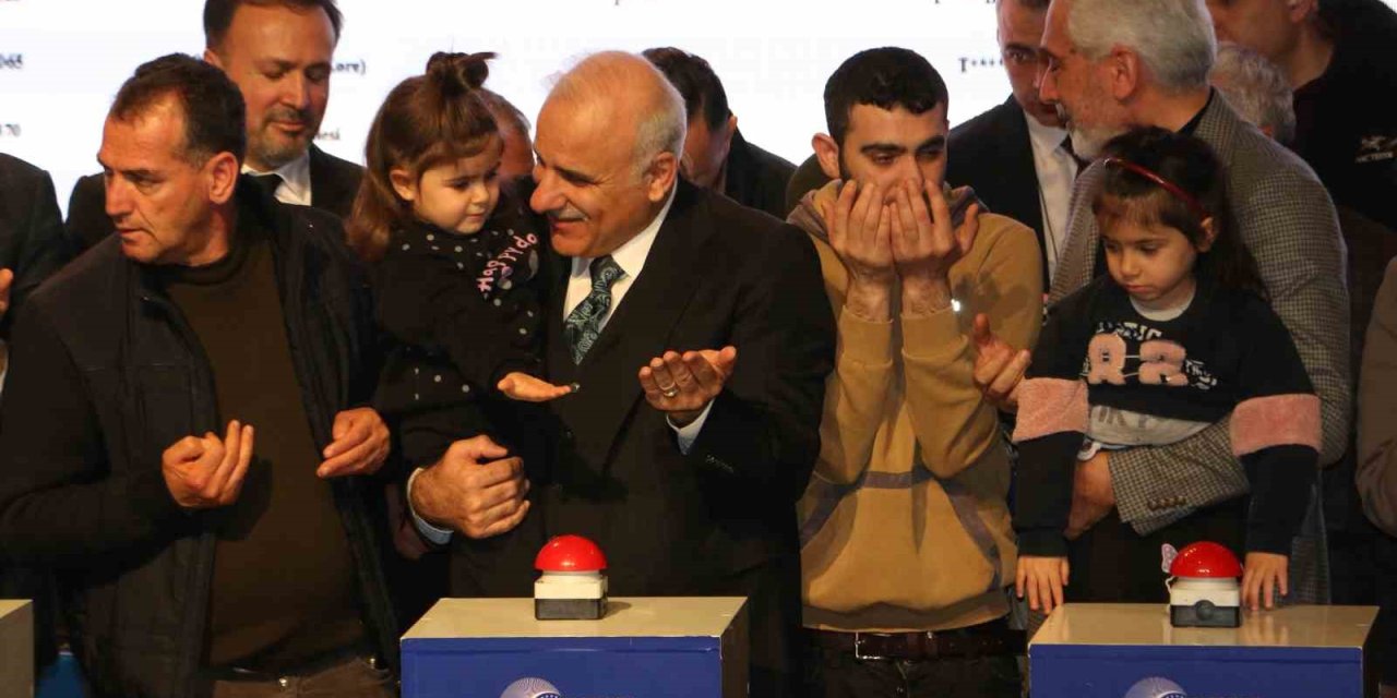 Diyarbakır’da 12 bin 165 konut için kura çekildi