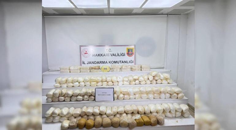 Van ve Hakkari'de 406 kilo uyuşturucu madde ele geçirildi