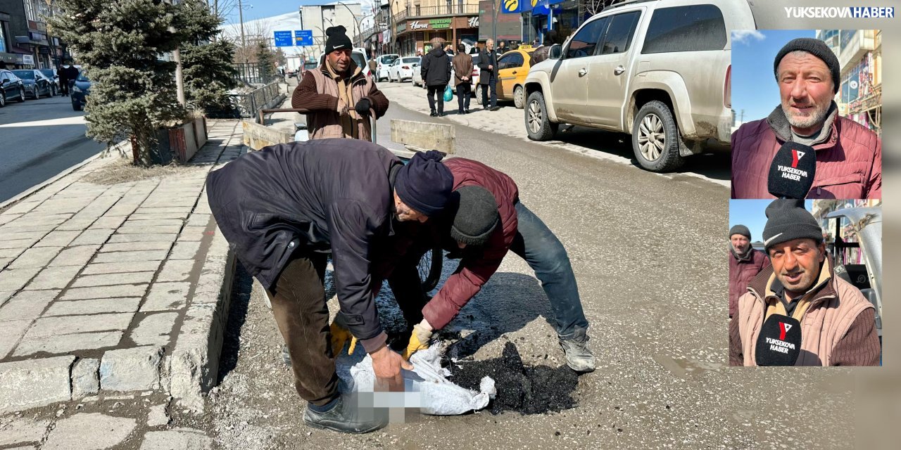 Yüksekova’da sürücüler çukurları kendi imkanlarıyla doldurdu