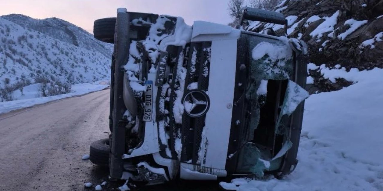 Uludere’de kaza: 2 kişi yaralandı