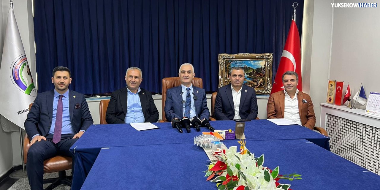 Yüksekova’da kar sonrası elektrik kesintilerine karşı ortak açıklama